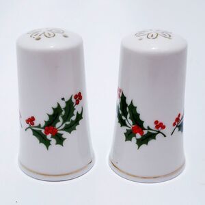 Norcrest Christmas Mistletoe Winter Wonder Land Salt Pepper Shakers Holiday Set